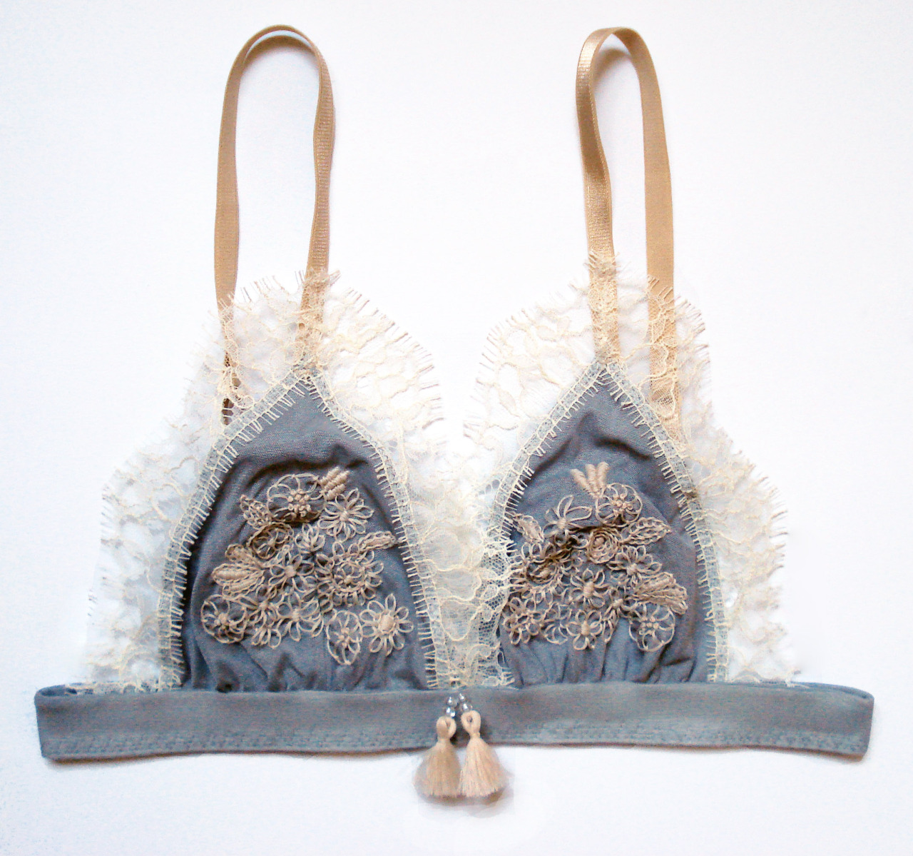 frkslingerie:  FRKS for Tamara Toth https://www.facebook.com/tamaratothofficial 