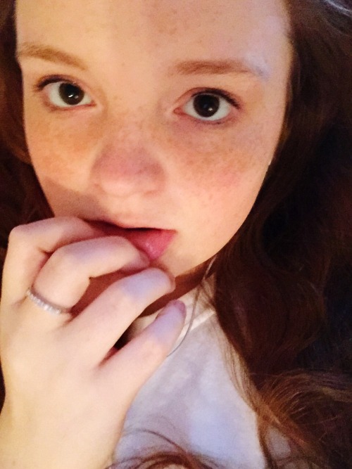 nsfwjadeee: cum on my face please? ❤️❤️ Alright xx