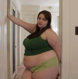 amobbw-ssbbw:  Les gusta el Green