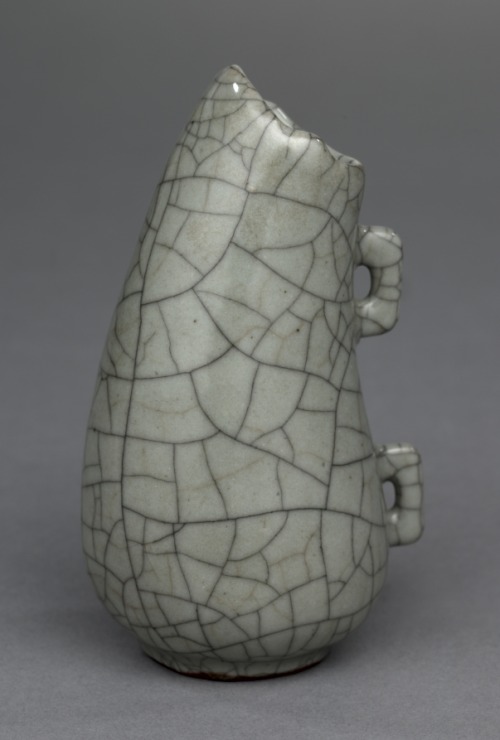 Water Flask: Guan ware, 1271, Cleveland Museum of Art: Chinese ArtSize: Diameter: 6.5 cm (2 9/16 in.