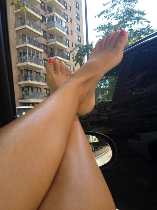 fuesse:  Flexy Girl  Back  Feet  Bellybutton  Zungen-  Lippen  Special Details