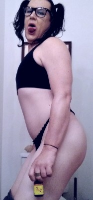 whitesissyrapetoy:I know in not on here alot, but I&rsquo;m still alive and going!Still