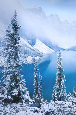 italian-luxury:  Winter by the mountains | Photographer