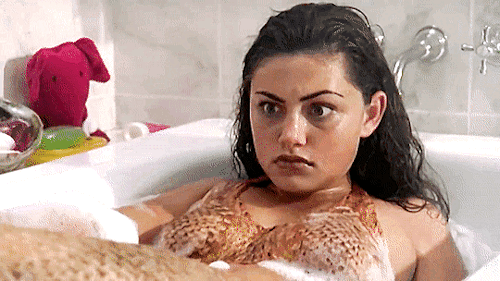 PHOEBE TONKIN As CLEO SERTORI