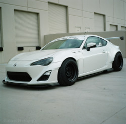 throttlestomper:  Toyota GT86[x]