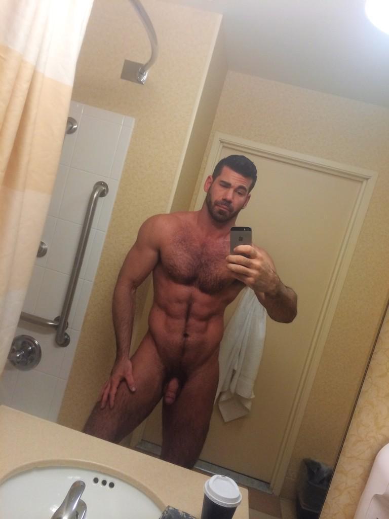 colungafrank:  BILLY SANTORO JANUAR 2015 TWITTER PICS