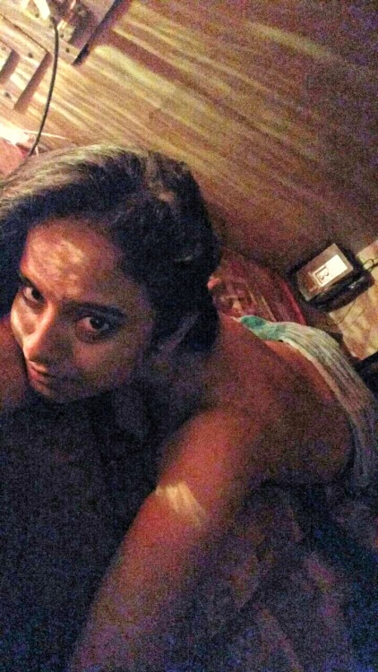 ridewild7:  we-do-cuteswingers:  Sorry for not being there as i m out of town.but anyways managed an internet c9nnection tonight as i was horney as hell.mmuuaahhh.enjoy  Yes absolutely and there is nothing better than a fmf