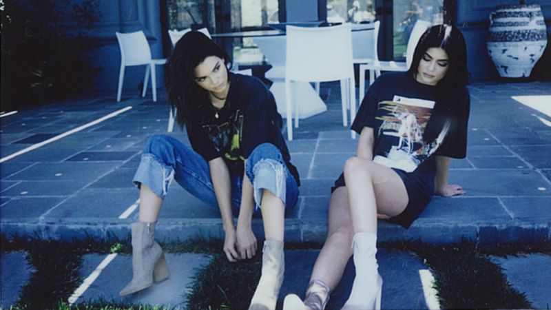 marsincharge:  the-movemnt:  Kendall and Kylie Jenner are getting dragged over their