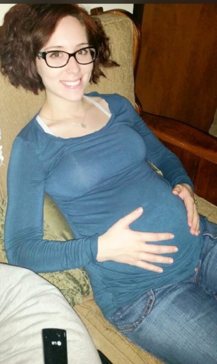 bigboobsamateurpregnant: Big Boobs, Amateur & Pregnant: Submit You Pictures Here: Pregnant wome