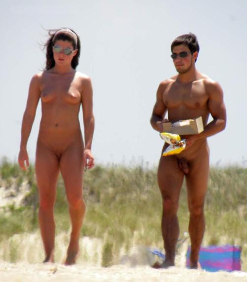 Live Nude, Die Nude