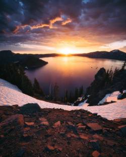 mthrworld:  Crater Lake National Park  by: