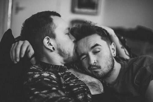 g-a-y-couples:  Click here, and follow this blog please.
