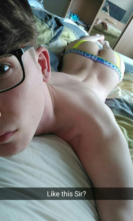 hornycuteboys: tjtrucker001: cakesbitch:  justjay3: I like to wake up to a happy boi in the morning!