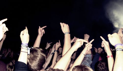 actionpunzel:  Mittelfinger hoch!