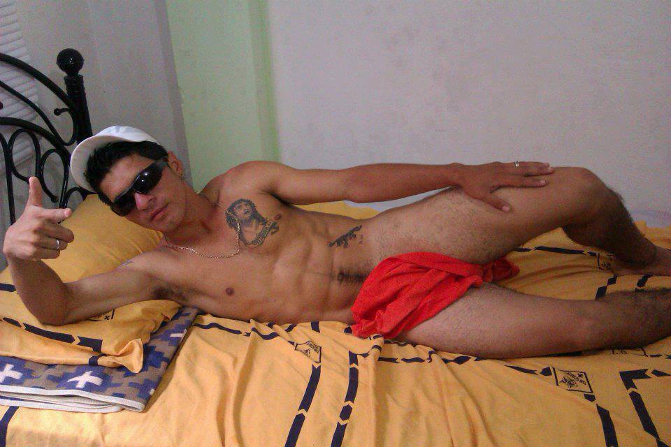 2sthboiz:  MORE ROUND THE WORLD BATHROOM/TOILET/LOCKER ROOM RANDOMS 