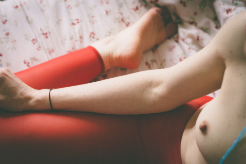slide-2-unlock:  red leggings