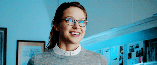 seeleybooth:I’m not Superman’s cousin,  I’m Supergirl. And if I’m going to b