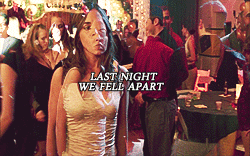 withabrandnewname:Buffy AU: Faith shows up uninvited at The Prom night to try and make amends with B
