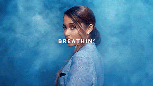tapatiopapi:vivienvalentino:‘SWEETENER’ ERA + MUSIC VIDEOSSweetener era was like two weeks lmfaooo