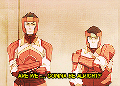 16stolenxpaperthin:  bros before hos && sisters before misters — Prioritizing relationships: you’re doing it rightI am just full of commentary right now but can I pretty please just point out how much I love the fact that the stupid romantic