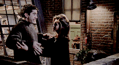 damonofhousesalvatore:get to know me meme: [12/15] pairings » Ross and RachelWith