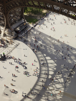 cyrilleweinerjournal: Tour Eiffel first floor, photo Cyrille Weiner portfolio in AA l’Architecture d’Aujourdhui 