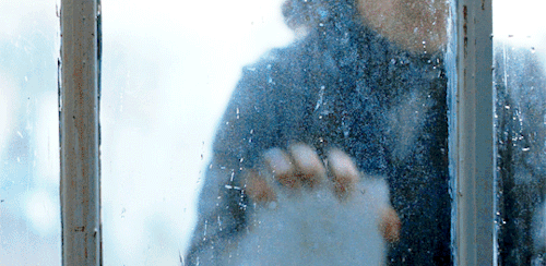 weloveperioddrama:Write the softest words and kiss them that I may at least touch my lips where your