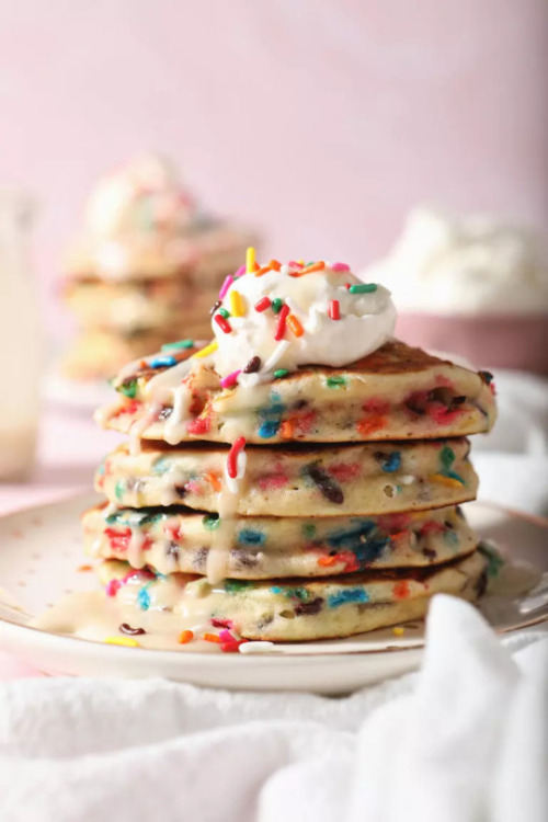 sweetoothgirl:    Funfetti Pancakes