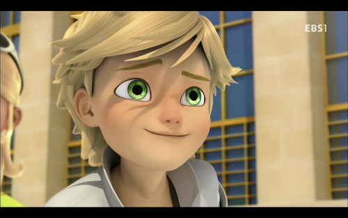 addicted2reading:  Collecting pics of the bae like 