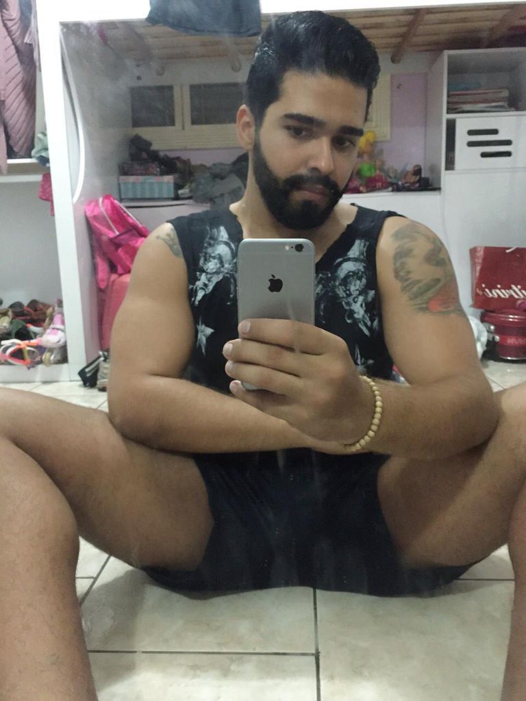 rawthickdudebaltimore:  Gotdamn that ass yo 😋😋😋😋
