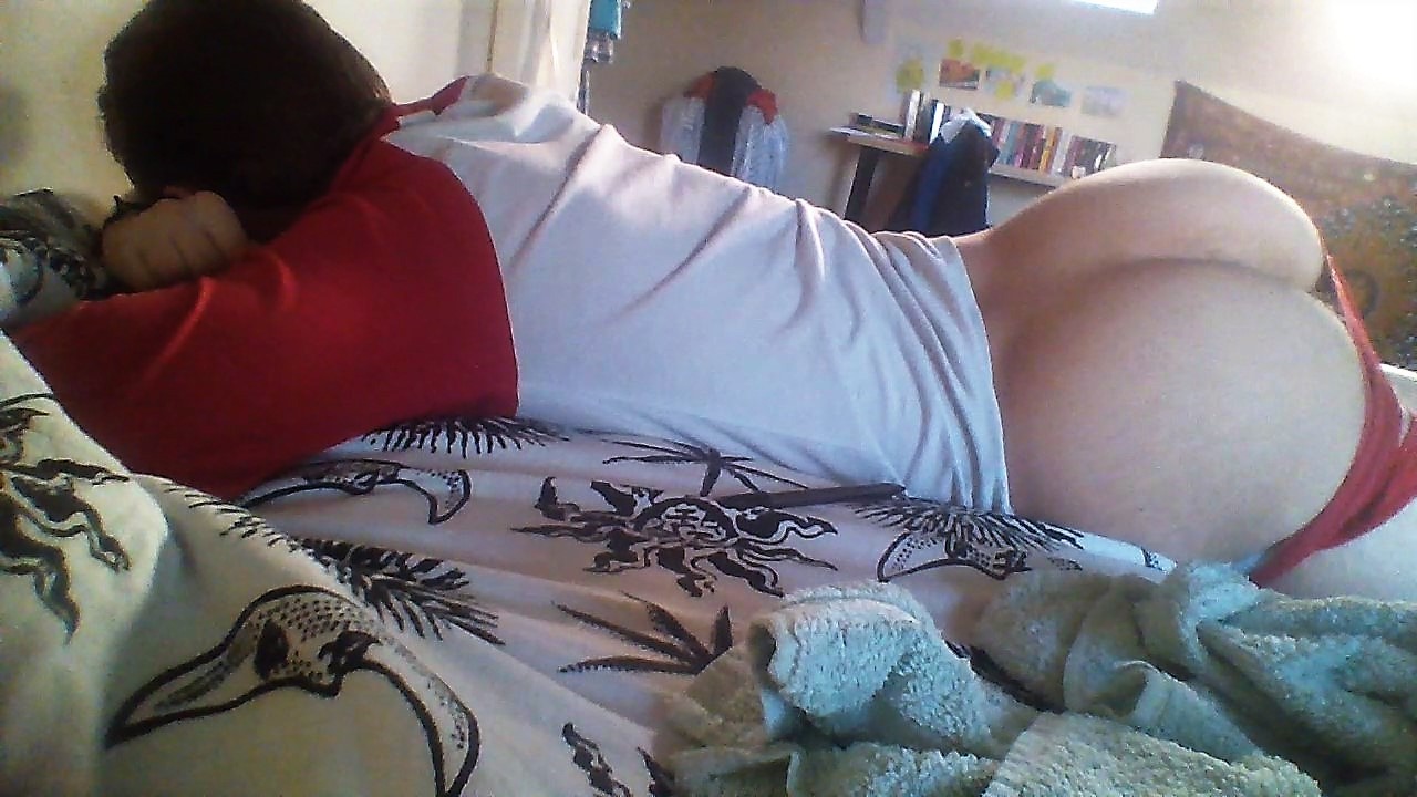 yourlocalbottom:what the twink send you after he tells you he’s just looking for