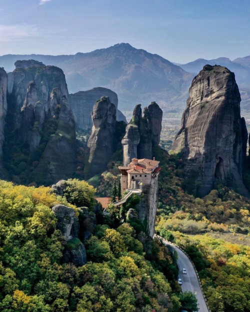 utwo:Greece Monasteries, breathtaking views from high above…. © K. Katopis