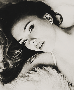 movedtoscarlett-daily-deactivat:  Scarlett Johansson for Marie Claire Magazine 