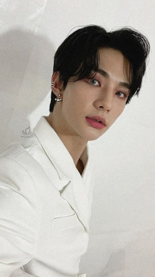 HYUNJIN ♡ STRAY KIDS 