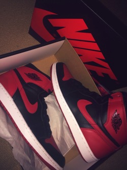 phuckindope:  Jordan varsity red 1s 