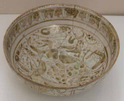 Bowl, Islamic ArtH.O. Havemeyer Collection, Gift of Horace Havemeyer, 1948 Metropolitan Museum of Ar