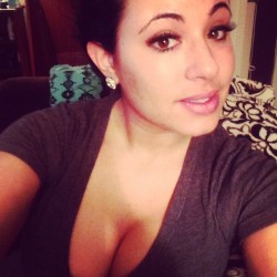my-ig-likes:  #selfiee#nightnight by meghannnelizabethh http://instagram.com/p/kV_v_5Oe1Z/  Beauty