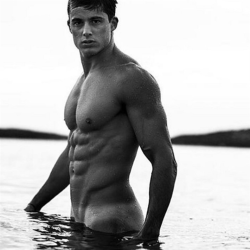 celebrityboyfriend:Pietro Boselli takes naked swim for Armani