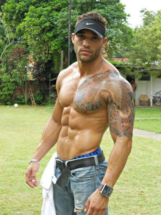 cupidon69:  talldaddy:  adirtylilsecret:  but who though?  Looking good  💕🍌