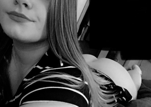 sexclusive21:A little fun with black and white