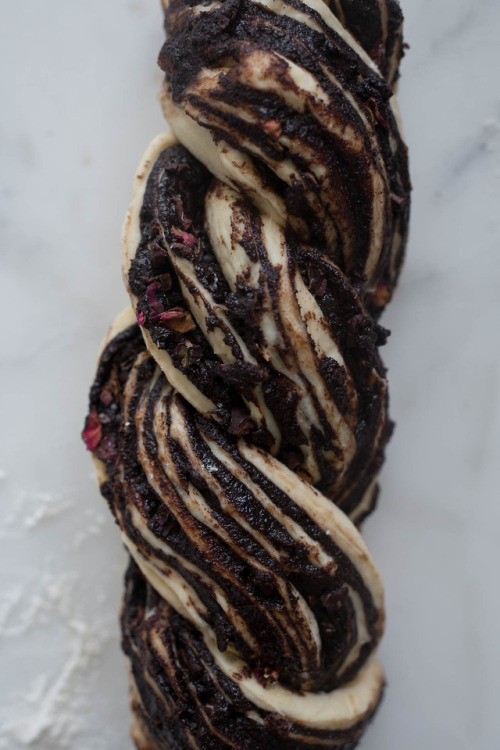 sweetoothgirl - ESPRESSO CACAO BRIOCHE BABKA WITH ROSE