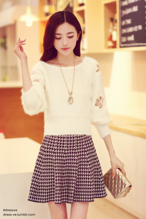 dress-ve: Two Pieces Skirt Suits