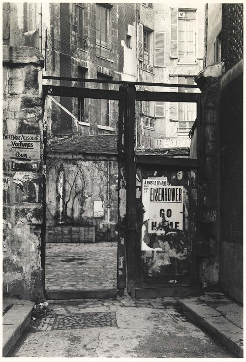  Todd Webb Cour de Commerce, Paris, 1950   