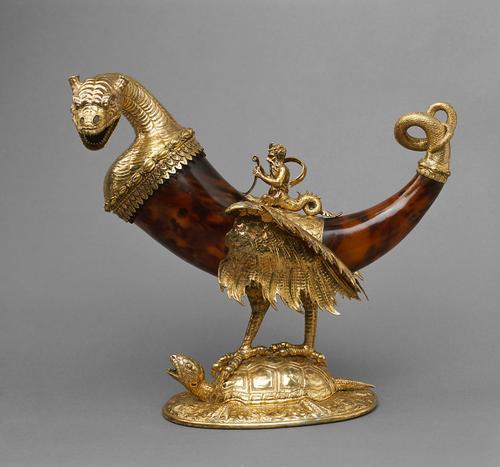 odditiesoflife:Drinking Horn of Count Ulrich IX. Montfort-Tettnang in Dragon Form, 16th Century Germ