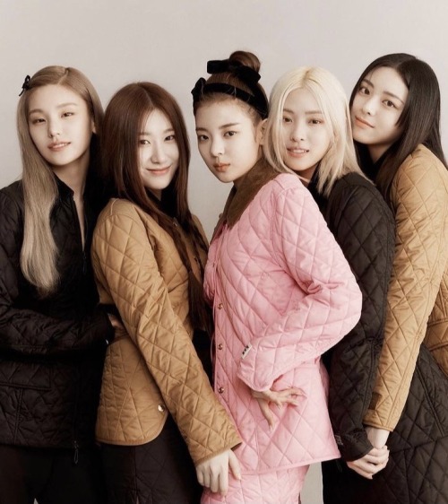 Itzy X Elle X Burberry Korea