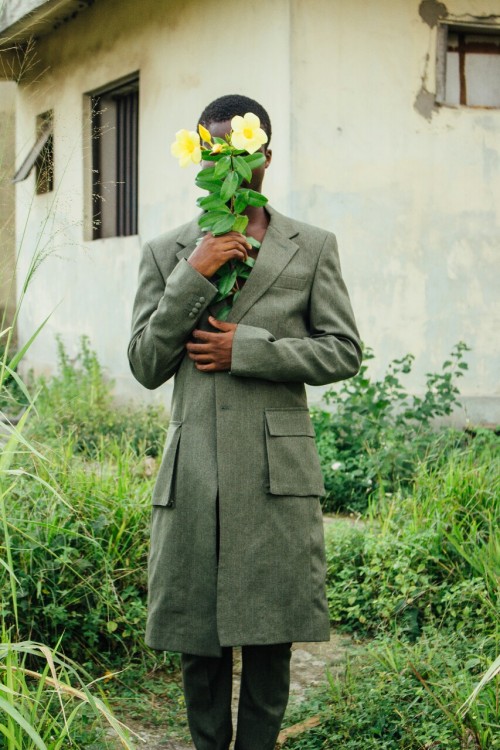 blackfashion:  Name: Nkem Mere Age: 18 Location: Lagos, Nigeria Submitted by: nkemmere.tumblr.com Photographed by: nkemmere.tumblr.com  {These were off my journal I just concluded} link - merenkem.vsco.co/journal/agha   Hope you’d love it.
