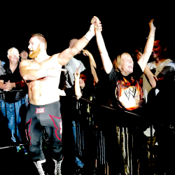 : WWE: Tonight in #WWEOshawa, the Canadian fans (one in particular) made #SamiZayn feel right at home! #WWE
