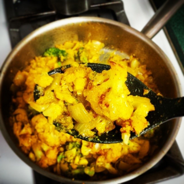 I was craving gor some #curriedcauliflower.
#curry #cauliflower #paleo #healthyeating #cleaneating