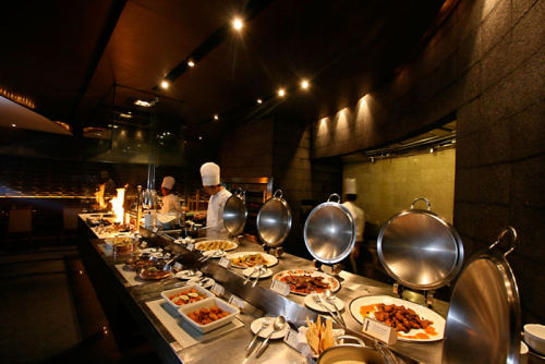 {Planning a dinner here at the Mandarin Oriental’s Paseo Uno designed by Tokyo-based Spin Desi