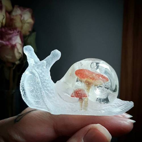 figdays:Mushroom Garden Snail // TheCrystalGemUnicorn